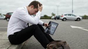 Warum CRMs im Außendienst versagen – und was zu tun ist